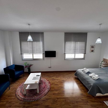 Lovely Studio Apartment In Pafos Exterior foto