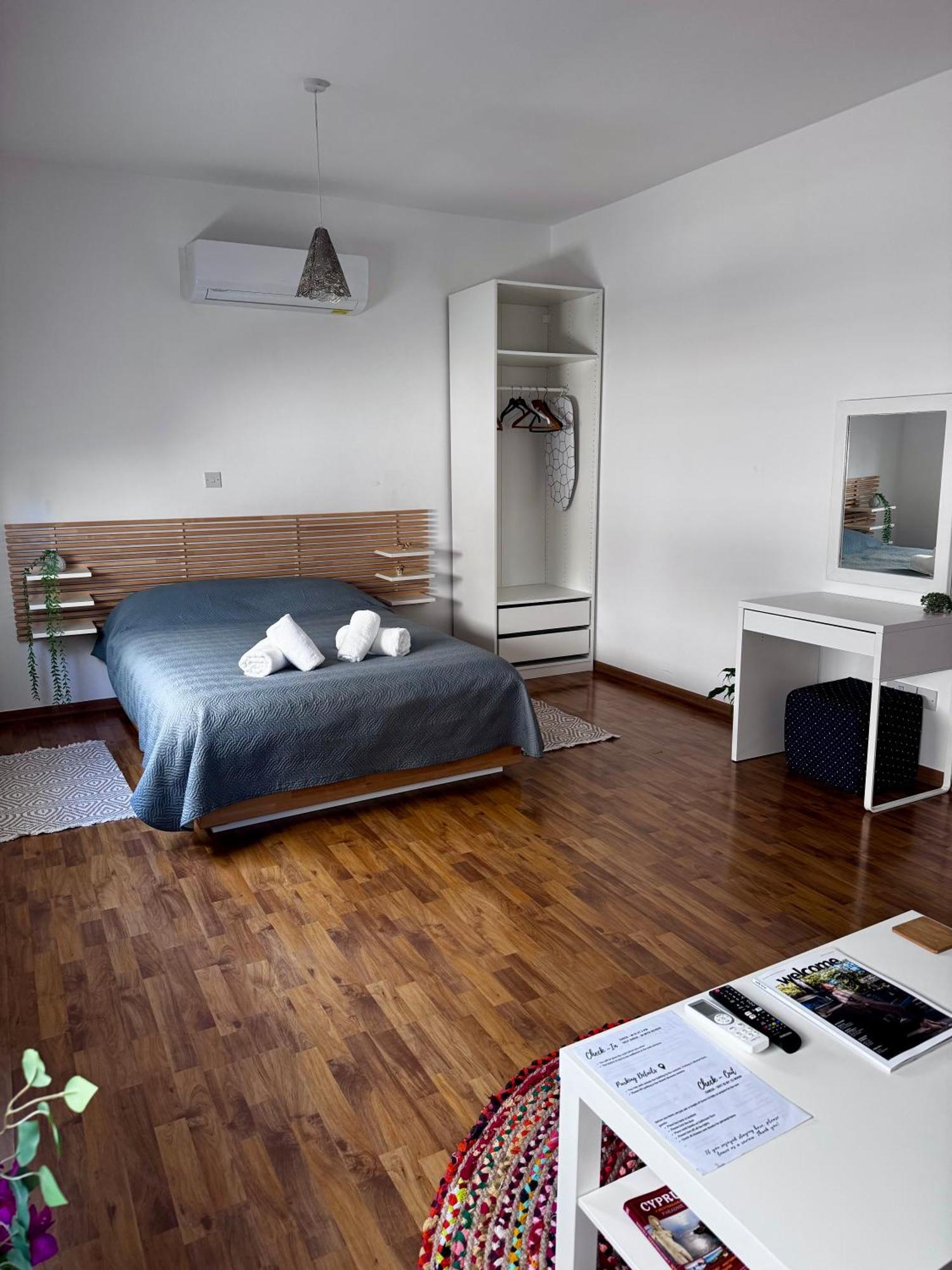 Lovely Studio Apartment In Pafos Exterior foto
