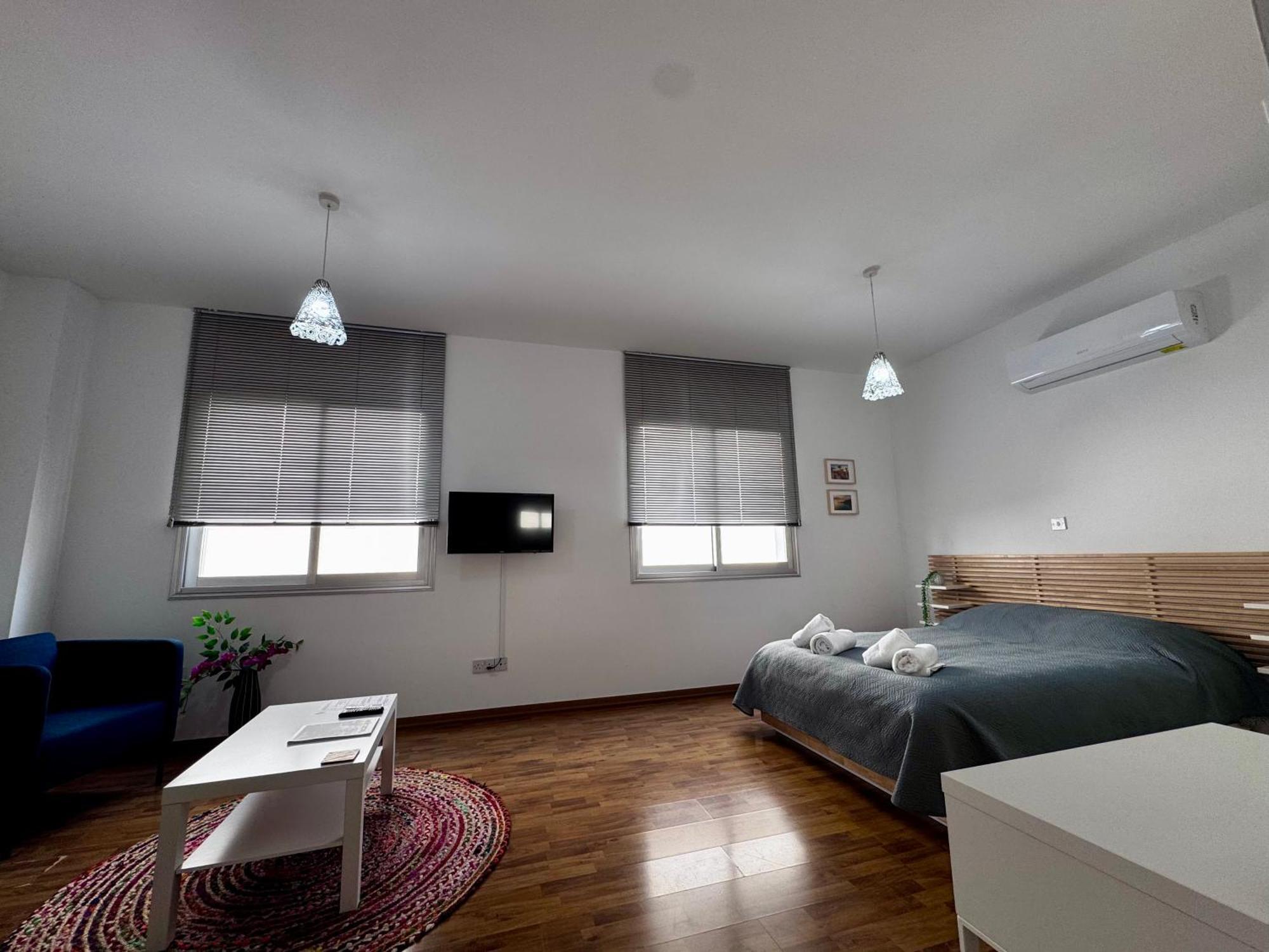 Lovely Studio Apartment In Pafos Exterior foto